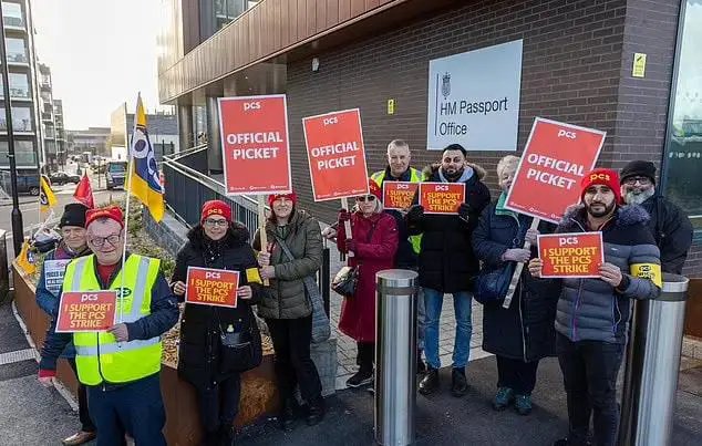 UK passport workers begin five-week strike over pay