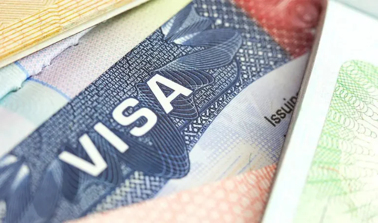 US warns Nigerian officials corruption could trigger visa restrictions