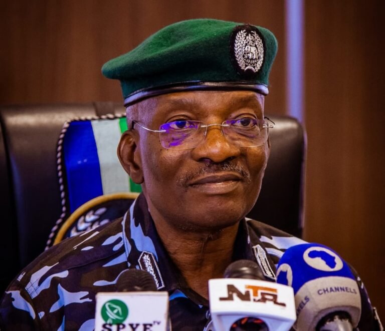 Nigeria Police hand ₦2.2bn cheques to families of fallen officers