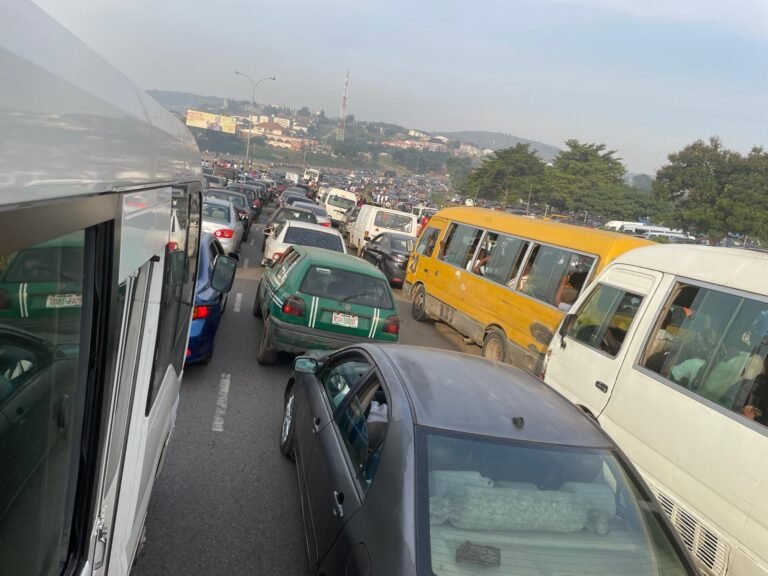 Long traffic queues in Abuja as security checkpoints cause delays
