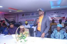 HEFAMAA officials educating residents about reporting fake clinics in Lagos