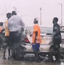 Lagos Police intensify patrols to stop street urchins harassing motorists
