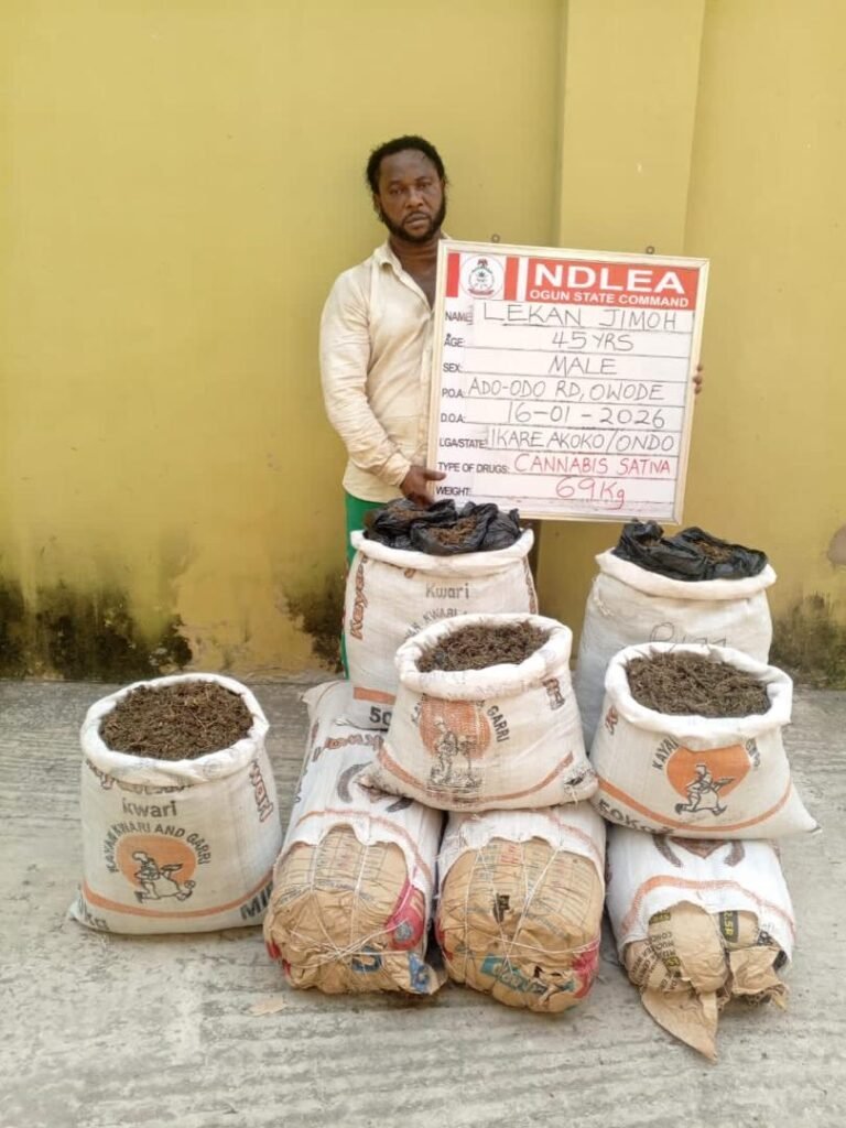 NDLEA officers arrest long-wanted drug kingpin in Ogun State