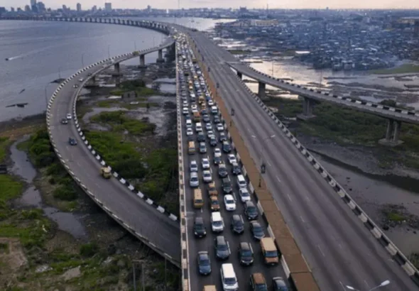 Night traffic at Ojuelegba flyover