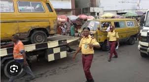 Traffic violations on Lagos BRT lanes prompt enforcement crackdown