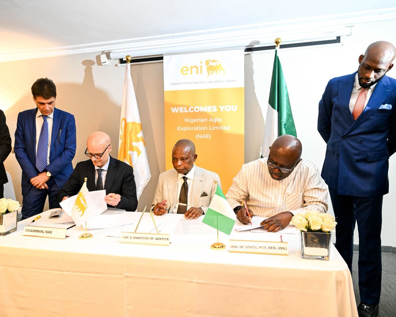 Nigeria government signs agreement resolving OPL 245 oil dispute with Eni.