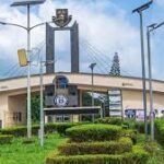 Students protesting transport challenges at OAU