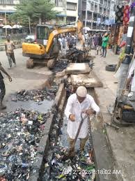 Waste evacuation operations in Lagos to prevent flooding