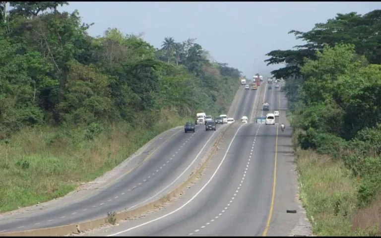Construction work ongoing on Ikorodu–Sagamu highway during partial road closure