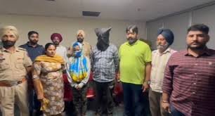 Indian police display seized heroin following arrest of Nigerian woman in Tarn Taran