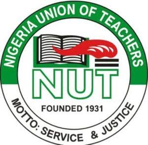 Teachers protesting and demanding the release of abducted colleagues and schoolchildren in Oyo State.