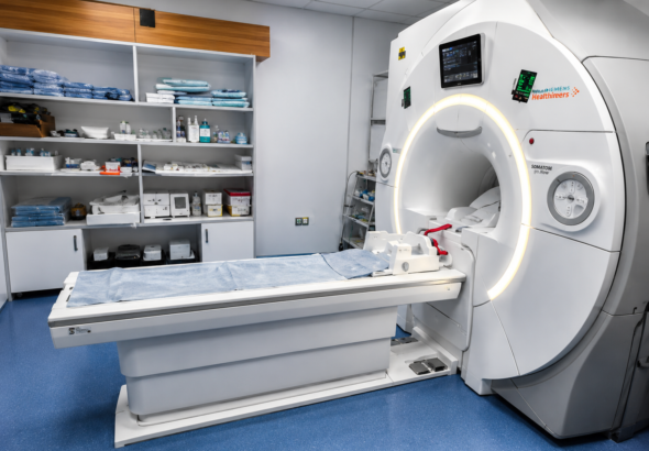 NNPC Foundation officials unveiling a 1.5 Tesla MRI machine at National Orthopaedic Hospital Dala in Kano.
