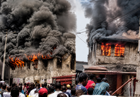 ibadan-fire-outbreak-dugbe-shops.jpg