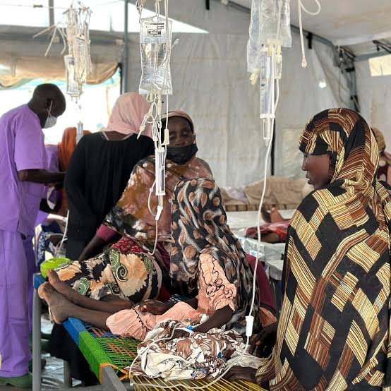 Health workers respond to the Sudan cholera outbreak in West Kordofan amid the ongoing conflict.