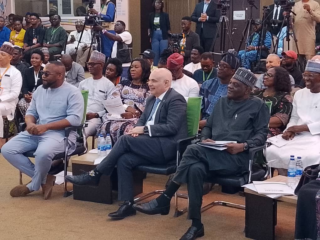 Israeli Ambassador Michael Freeman addresses participants during the closing ceremony of iFAIR Cohort 4 in Abuja while announcing funding for iFAIR 5.