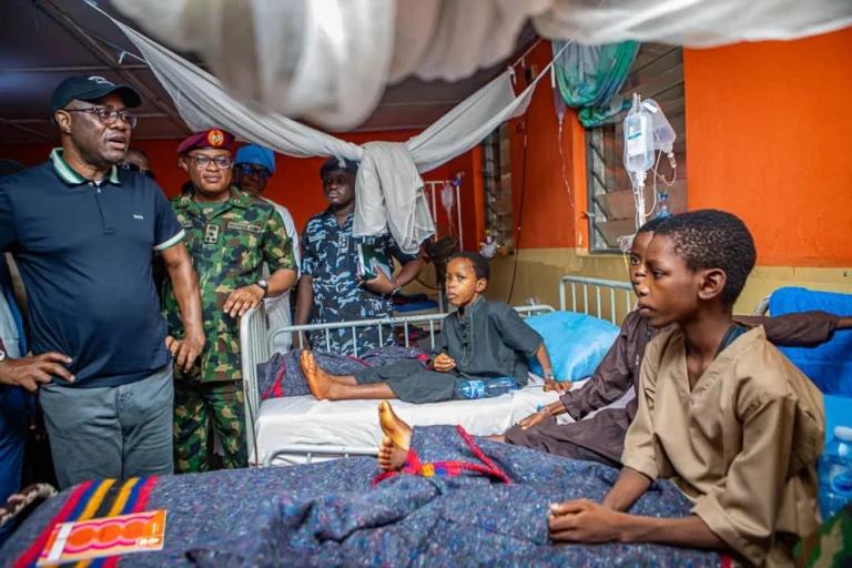 Governor Seyi Makinde visits rescued Oyo pupils and teachers receiving medical care in Ibadan.