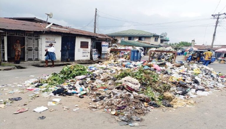 Cross River Begins Major Calabar Cleanup, Removes Traders From Walkways