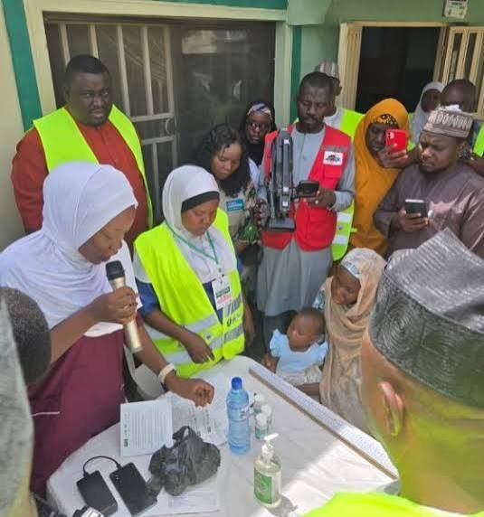 Health workers prepare for an azithromycin distribution campaign in Adamawa