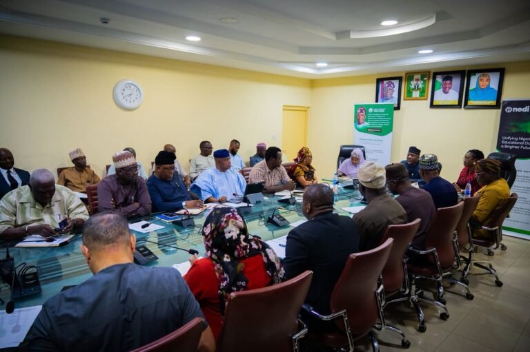 Alausa Orders Contractors to Fast-Track National Library Project
