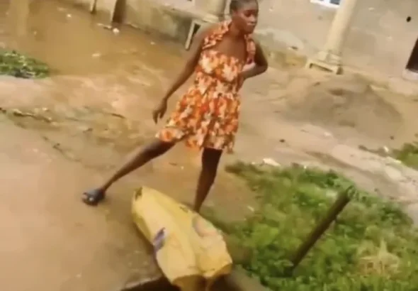 Ogun Arrests Woman Filmed Dumping Refuse Into Drainage in Viral Video