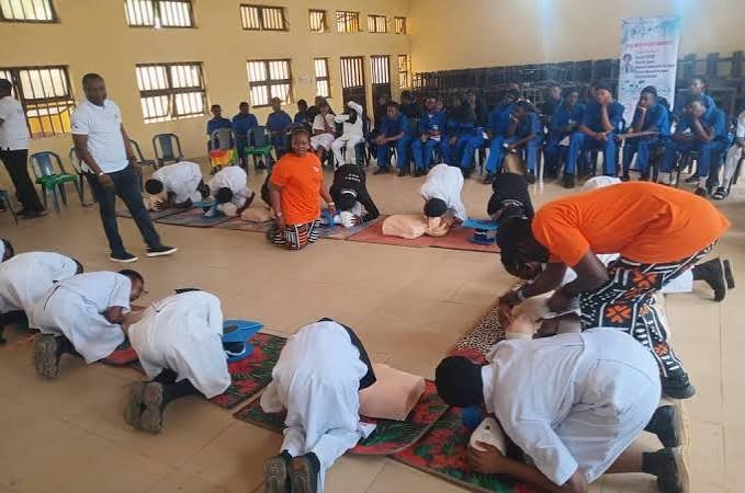 Students receive Basic Life Support training in Abuja