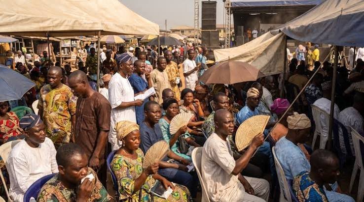 Crowd at a mass gathering exposed to extreme heat