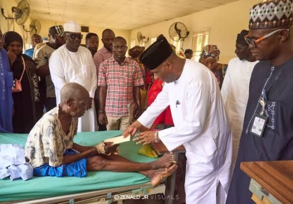 Adamawa government officials visit patients in a Yola hospital during Independence Day activities