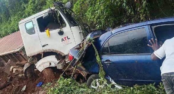 FRSC officials respond to a multiple-vehicle crash on the Hawan Kibo-Jos route in Plateau State